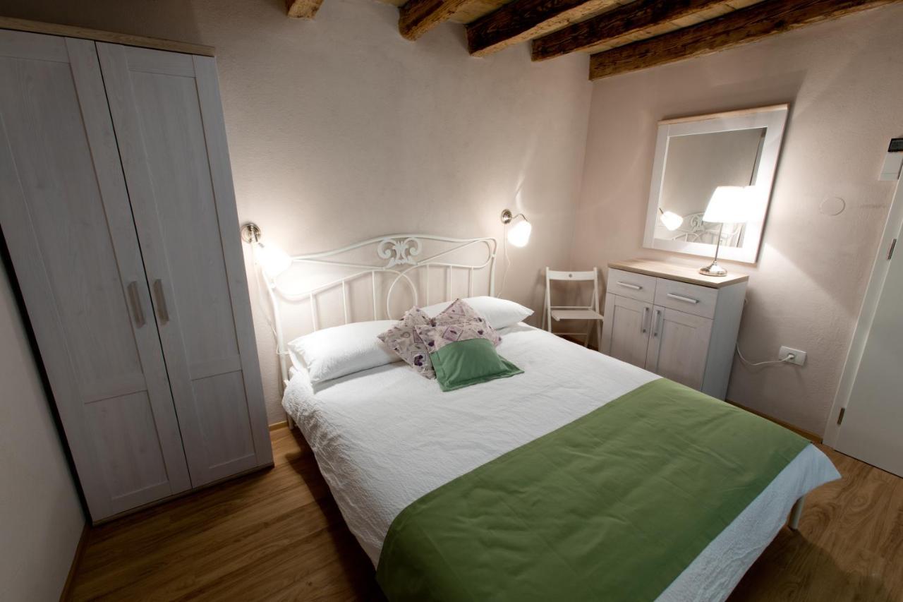 Guesthouse Centrum B&B Izola Exterior foto
