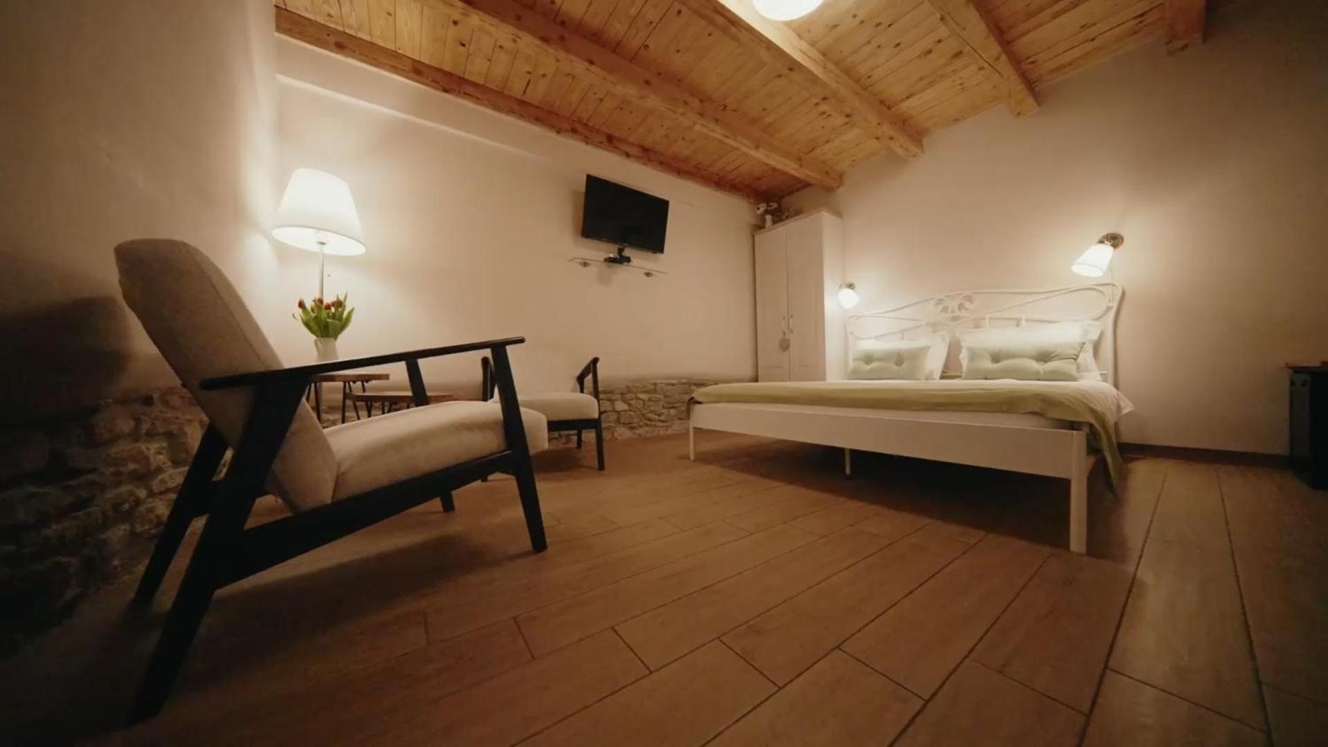 Guesthouse Centrum B&B Izola Exterior foto