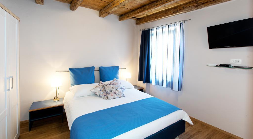 Guesthouse Centrum B&B Izola Exterior foto