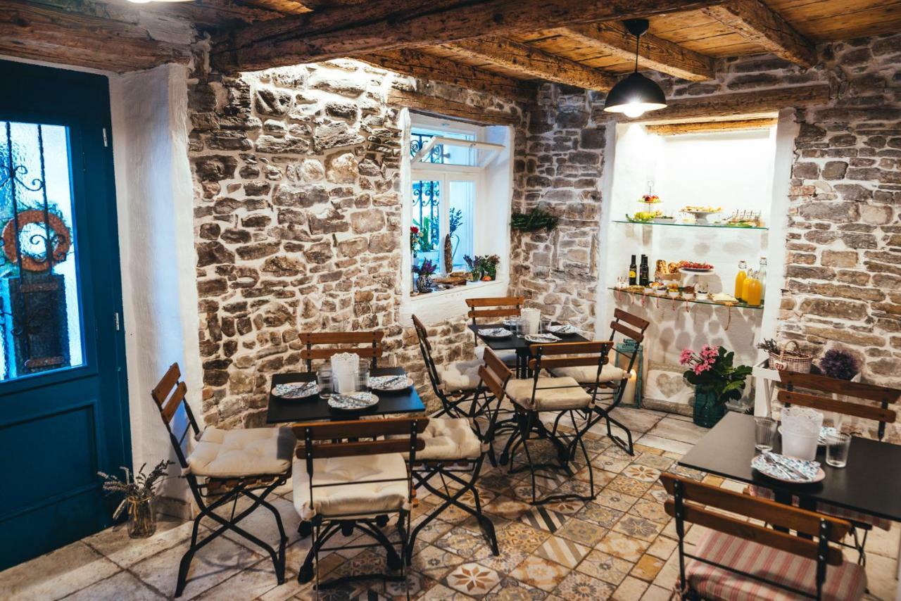 Guesthouse Centrum B&B Izola Exterior foto